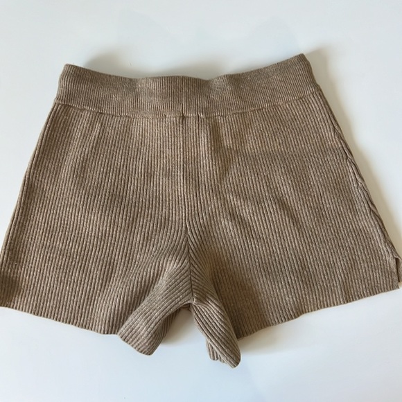 Abercrombie Knit Shorts - Size XS - Picture 5 of 8